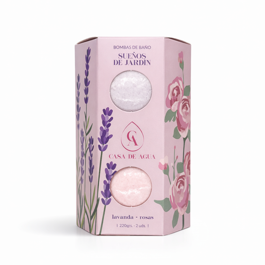 bomba de bano aromatica con lavanda y rosas
