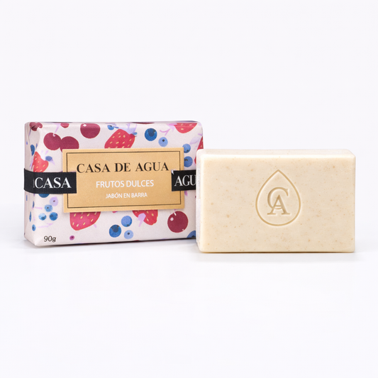 jabón natural en barra con aroma a frutos dulces
